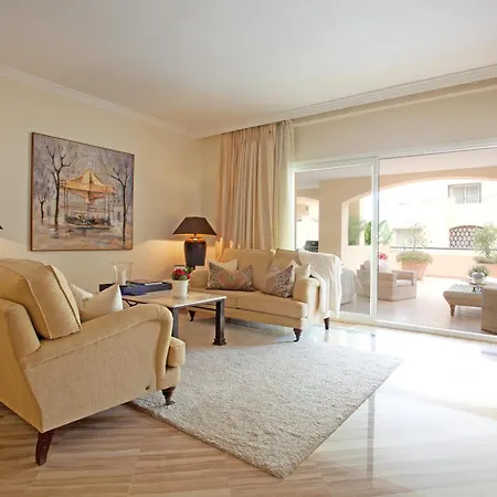 Hacienda Elviria アパート
