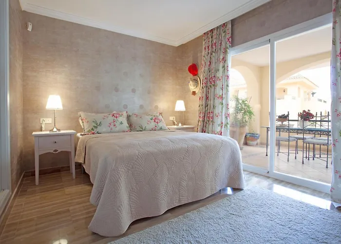 Hacienda Elviria شقة