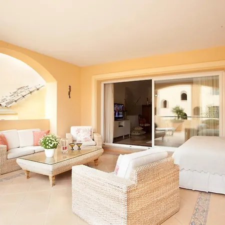 Hacienda Elviria Lejlighed *